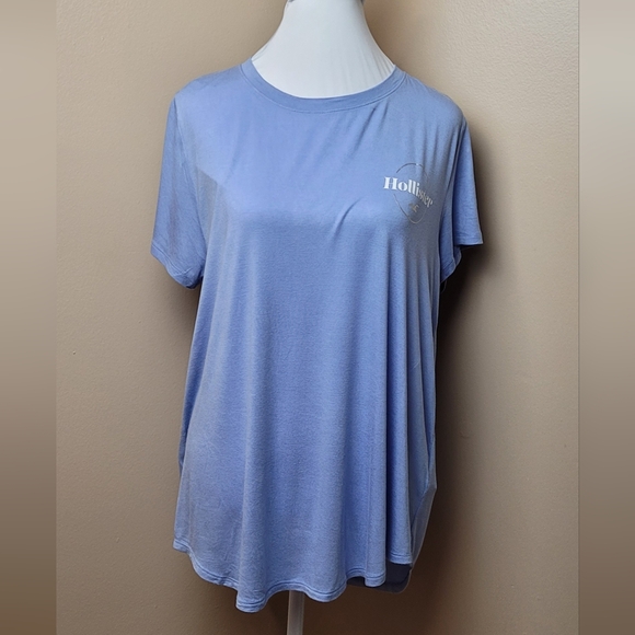 Hollister Graphic Tee - Picture 2 of 6